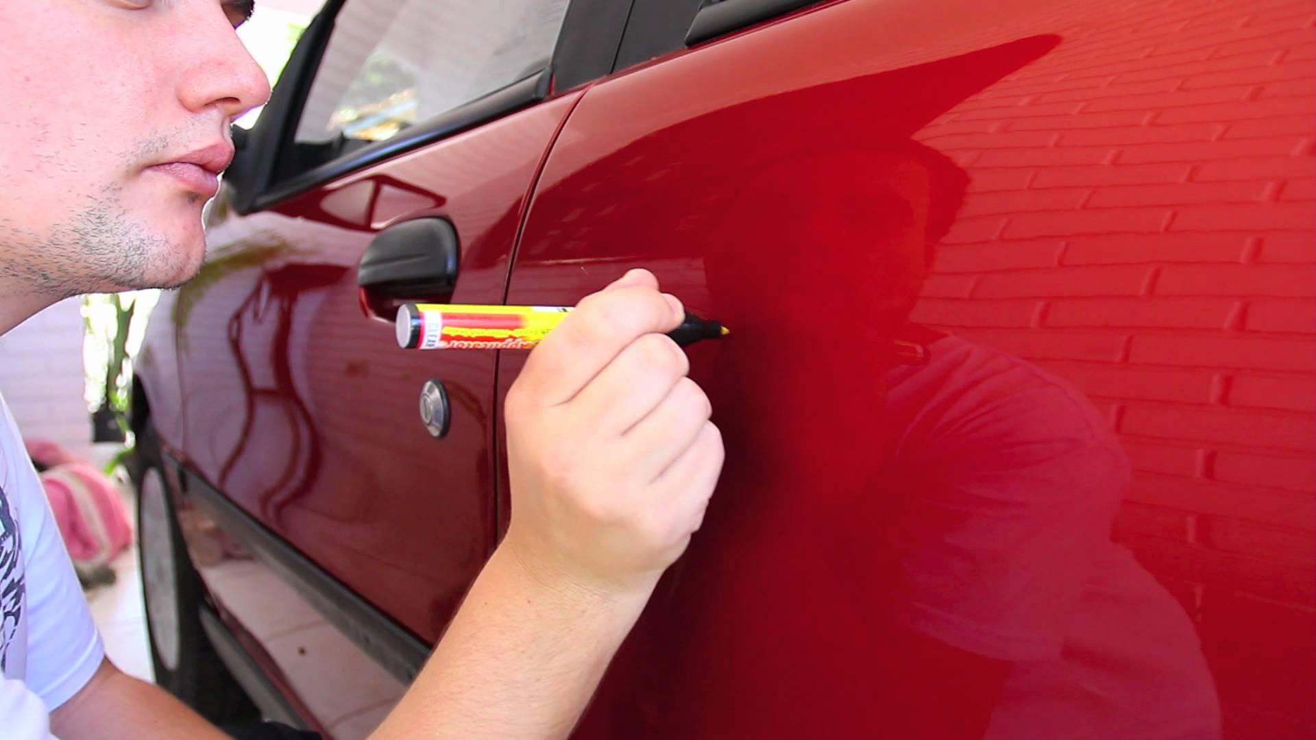 Как закрасить царапину на автомобиле своими руками